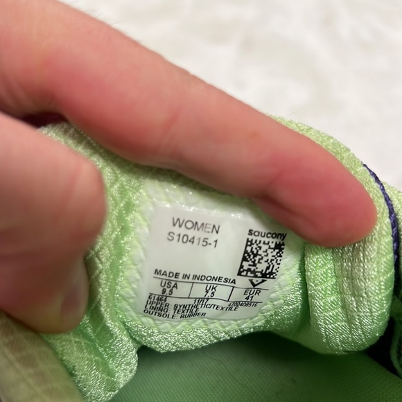 Saucony Guide ISO Shoes - Size 9.5. Lightly Used. - Picture 4 of 7